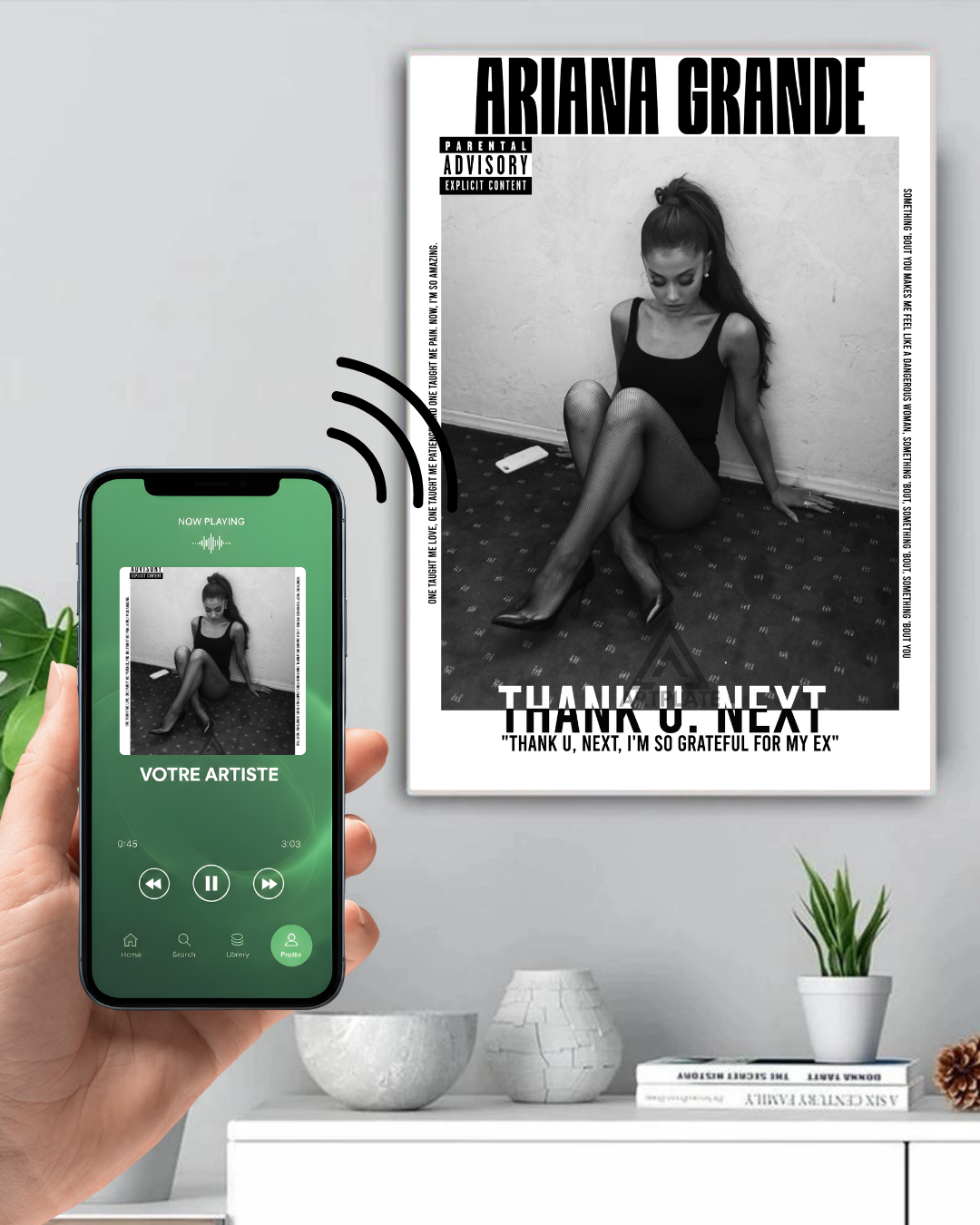 Cadre connecté Ariana Grande