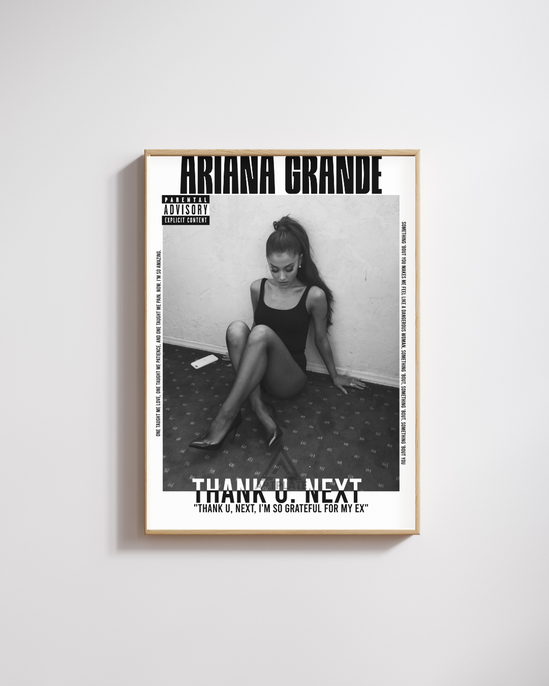 Cadre connecté Ariana Grande - Vue 2